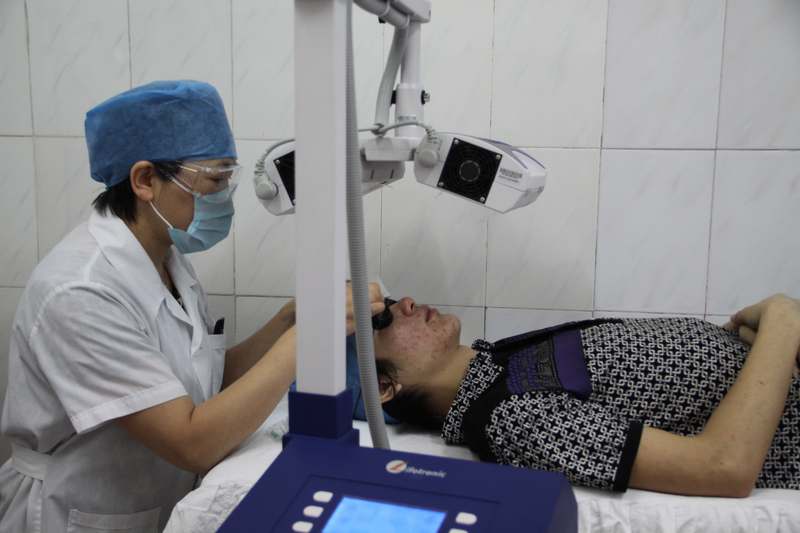 專家全面解析痤瘡(青春痘)_南通華醫堂皮膚病研究院