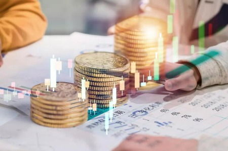 中信半年賺過百億 機構預計上市券商凈利近900億